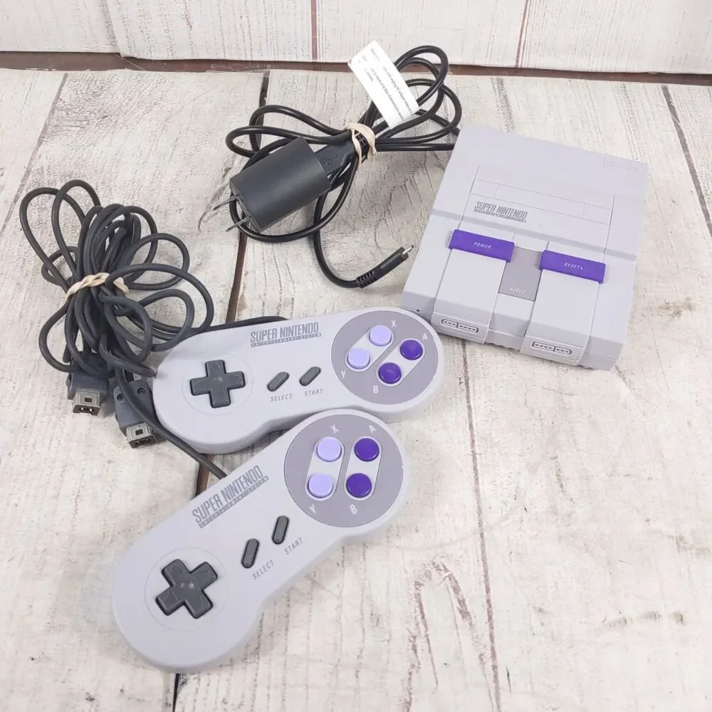 Nintendo SNES Classic MINI - 2 CONTROLLERS + POWER - Super Nintendo CLV-201